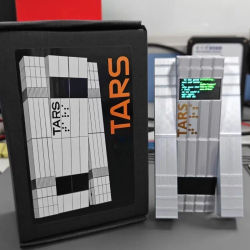 Mercancía periférica interestelar-Tars And Case Robot figura de acción modelo juguetes regalo para fanáticos
