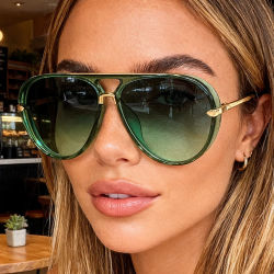 Gafas de Sol Ovaladas de Aleación con Protección UV400, Moda 2026, para Hombre y Mujer, Estilo Vintage, Degradado Verde, Lentes de Sol para Exteriores