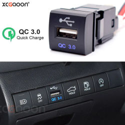 Cargador rápido de teléfono móvil para coche, dispositivo USB de 12V, 24V, 22x22mm, QC3.0, para Toyota Camry, Corolla, Rav4, Prado 2019, 2020, 2021