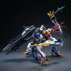 【EN STOCK】LUNAVOR MG 1/100 Wolf King Barbatos ASW-G-08 GK Kits de modelos de ensamblaje, figura de acción, juguetes de robot de plástico, regalos de Navidad