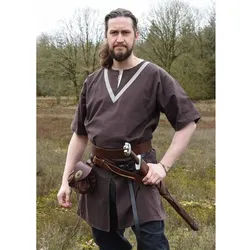 Battle Merchant Wikinger-Kostüm Mittelalter-Tunika Ailrik mit Bordüre, kurzarm, braun M braun M | M