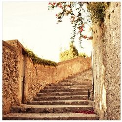 Wallario Memoboard Steinerne Treppe in Italien braun 50 cm x 50 cm