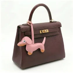NEXORA Taschenanhänger Dackel Anhänger Taschenanhänger Dackel (Das Set enthält einen Dackelanhänger, 1x Dackelanhänger, 1x Verpackung) hochwertig & tierfreundlich, Anhänger Dackel rosa