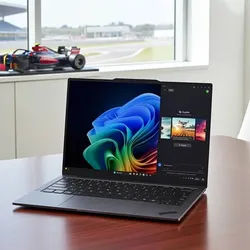 Lenovo ThinkPad X1 Carbon Gen 13 Aura Edition Intel® Core Ultra 7 258V Prozessor LPE-Kerne bis zu 3,70 GHz P-Kerne bis zu 4,80 GHz , 32 GB MOP, Windows 11 Pro 64, 1 TB SSD M.2 2280 PCIe 5.0 Performance TLC Opal