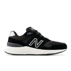 New Balance für Damen. WW880V6 Laufschuhe Fresh Foam 880 v6 schwarz (39 D), Wohnung, Schnürsenkel, Lässig, Sportlich