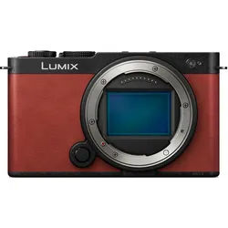 Panasonic DC-S9 rot + Sigma 18-50mm f2,8 DC DN (C)