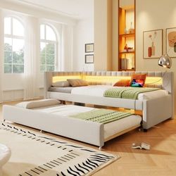 Daybed 90x200 cm med udtrækkelig seng, LED-belysning med fjernbetjening, USB og Type-C, sovesofa i linnedstof, beige