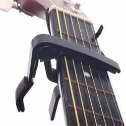 Capo til gitar