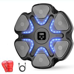 Interaktiv boxningsmaskin med Bluetooth och slagregistrering