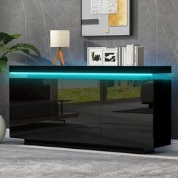 Højglans skænk i sort 140×35×72,5 cm med LED-belysning, 2 døre og 3 skuffer, moderne opbevaringsskab til stuen