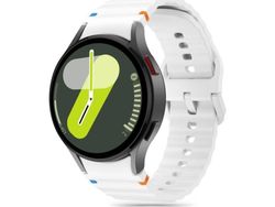 Tech-Protect silikon sportsrem for Samsung Galaxy Watch 4 / 5 / 5 Pro / 6 / 7 / FE - hvit