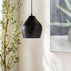 Hytop 9"L x 9"W x 9"H Modern Black Pendant - Boutique Rugs