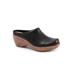 Extra Wide Width Women's Madison Clog by SoftWalk in Black (Size 9 1/2 WW)