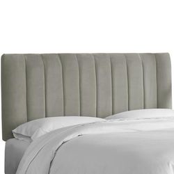 Wesley Channel Seam Headboard by Skyline Furniture in Velvet Light Grey (Size FULL)