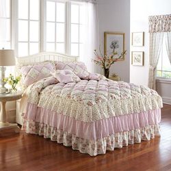 Alexis Bedspread by BrylaneHome in Ecru Rose (Size TWIN)