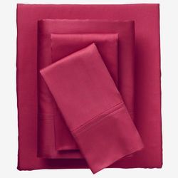 Bed Tite™ 300 Thread Count Sheet Set by BrylaneHome in Burgundy (Size QUEEN)