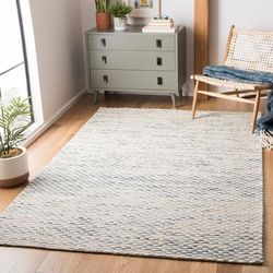 SAFAVIEH Handmade Marbella Aase Wool Rug