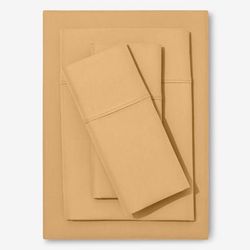 Solid Damask 6-PC. Sheet Set by BrylaneHome in Gold (Size KING)