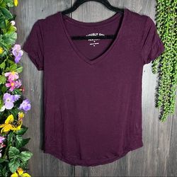 American Eagle Outfitters Tops | +3/$30american Eagle Seriously Soft Short Sleeved Maroon Top Size Xs | Color: Red | Size: Xs