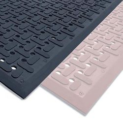 Cactus Mat 2540-C10 VIP Guardian Mat - 3' x 10', Rubber, Black, 1/4" Thick