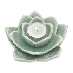 'Lotus-Shaped Celadon Ceramic Tealight Candleholder in Green'