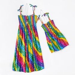 Mamma e io Giornata universale dell'infanzia Vestitini Arcobaleno A strisce Da tutti i giorni Stampa Multicolore Blu Verde Senza maniche Al ginocchio Abito senza maniche Boho Abiti coordinati