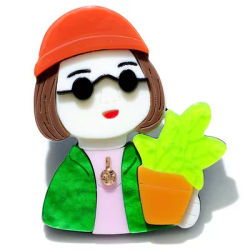 CINDY XIANG Acrylic Holding A Green Plant Little Girl Brooch Fashion Cute Cartoon Jewelry 2 Style Available New Design 2024