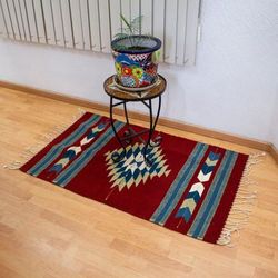 'Artisan-Made Zapotec-Themed Russet and Blue Wool Rug (2.5x4)'