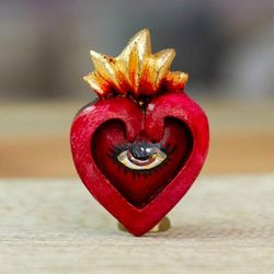'Heart-Shaped Hand-Painted Red and Golden Pinewood Magnet'