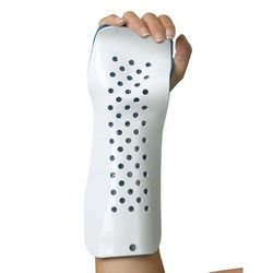 Medline Foam-Padded Forearm Splint, Left, Size M, 1 EA (ORT33100LM)