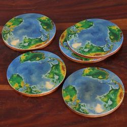 '5 Planet Earth World Map-Themed Laminated Wooden Coasters'