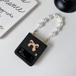 TEMU A Minimalist Glitter Bow Phone Case With Bracelet, Compatible With Galaxy Z Flip 6, 5, 4, And 3.