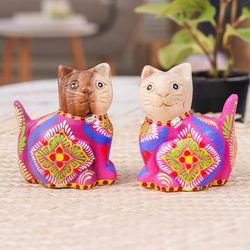 'Folk Art-Themed Hand-Painted 2-Piece Wood Cat Figurine Set'