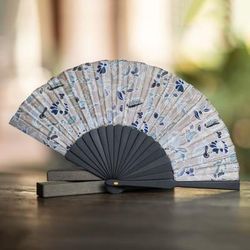 'Batik Floral and Leaf-Themed Silk Fan with Pinewood Handle'