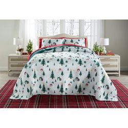 BH Studio Reversible Quilted Bedspread by BH Studio in White Holiday Trees (Size TWIN)