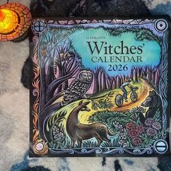 Witch's 2026 Calendar - Gothic Witchy Planner with Moon Phases, Wiccan Holidays, Magical Rituals - Undated Weekly & Monthly Layo