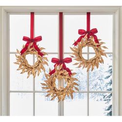 Set Of 3 Cordless Pre-Lit Mini Christmas Wreaths by BrylaneHome in Gold Leaves