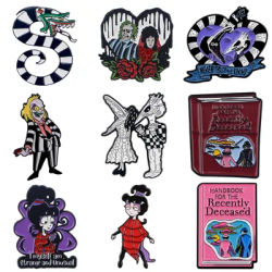 Snake Enamel Pin Halloween Horror Movie Brooch For Coat Women's Brooches Fashion Lapel Badges Jewelry Gift for Friends