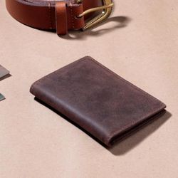 'Classic Solid Brown 100% Leather Bi-Fold Wallet for Men'