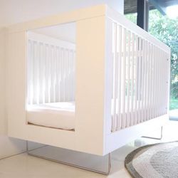Spot On Square Alto Crib - Clear Acrylic