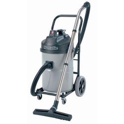 Aspirateur 1000w Avec Accessoires - Numatic