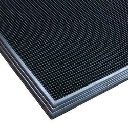 Tapis Désinfectant Noir 600x800x19mm - Notrax