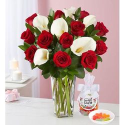 1-800-Flowers Flower Delivery Stunning Red Rose & Calla Lily Bouquet W/ Clear Vase & Candy