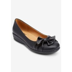 Women's The Pamela Slip On Flat by Comfortview in Black (Size 8 1/2 M)