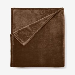 BH Studio Microfleece Blanket by BH Studio in Chocolate (Size FL/QUE)