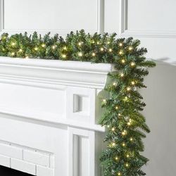 Pre-Lit Arrow-Tip 9' Garland by BrylaneHome in Lights Christmas Garland