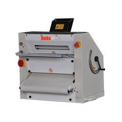 Bakemax BMPS001 Pizza or Pie Sheeter, 20 x 5/8" Pizza Base, 600/hr, 115v, 600/Hour, 115 V