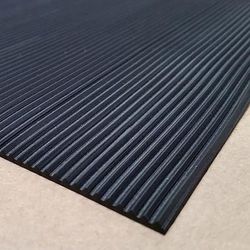Cactus Mat 1011R-E3 Ezy Kleen Runner - 3' x 105', Vinyl, Gray, 1/8" Thick