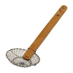 Thunder Group SLSKR104GV 4" Fine Mesh Skimmer - Bamboo Handle, Galvanized Steel, Silver