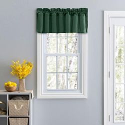 Stacey Curtain Color Lined Swag Set Filler Valance by Ellis Curtains in Harvest